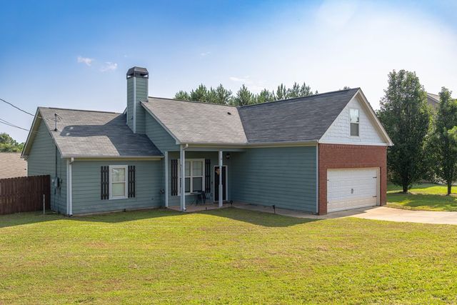 18 Balsa Drive, Phenix City, AL 36869