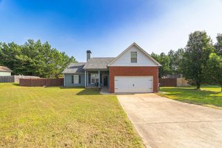 18 Balsa Drive, Phenix City, AL 36869