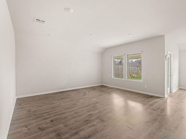 784 Gold Finch Way, Moss Bluff, LA 70611