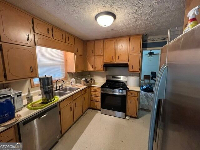 145 Bob White Drive, Stockbridge, GA 30281