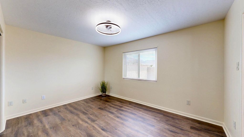 Image 34 of property listing at 2316 Britt Street NE, Albuquerque, NM 87112