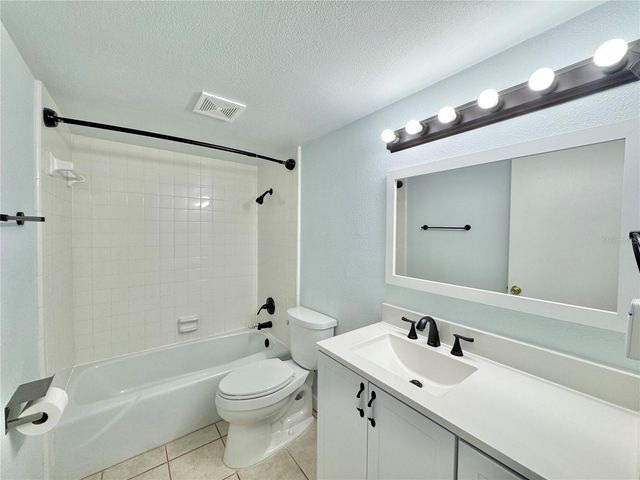 1550 11TH STREET NE E2, Winter Haven, FL 33881