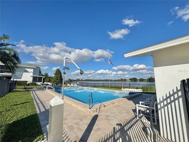 1550 11TH STREET NE E2, Winter Haven, FL 33881