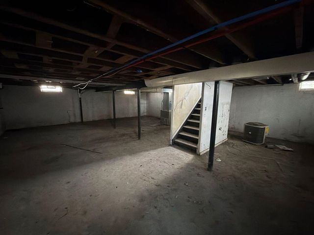 4528 Farmbrook Street, Detroit, MI 48224