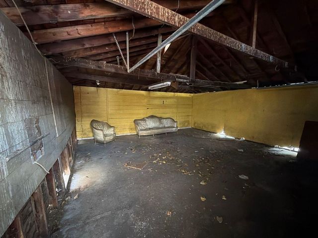 4528 Farmbrook Street, Detroit, MI 48224