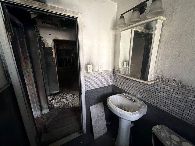 4528 Farmbrook Street, Detroit, MI 48224