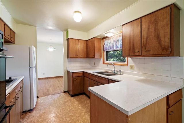 5013 NE 58th Street, Kansas City, MO 64119