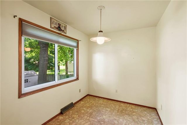 5013 NE 58th Street, Kansas City, MO 64119