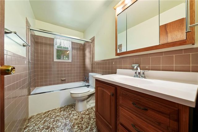 5013 NE 58th Street, Kansas City, MO 64119