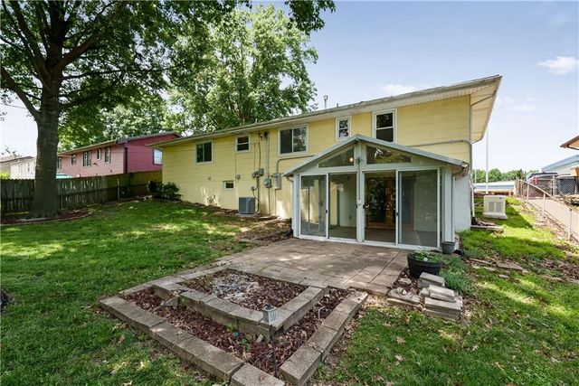5013 NE 58th Street, Kansas City, MO 64119