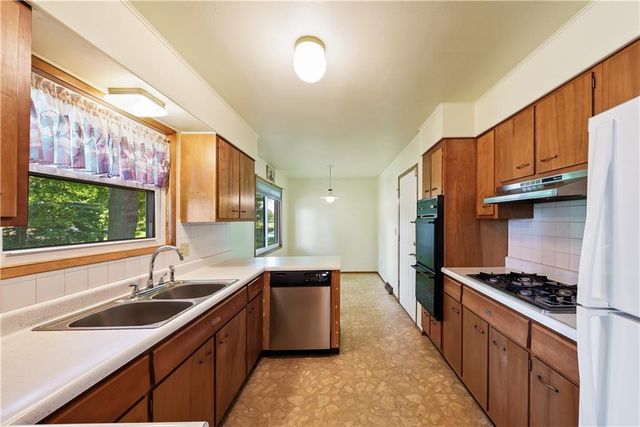 5013 NE 58th Street, Kansas City, MO 64119