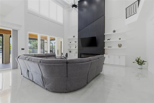 5644 Lutte Tigre Ln Lane, Lake Charles, LA 70605
