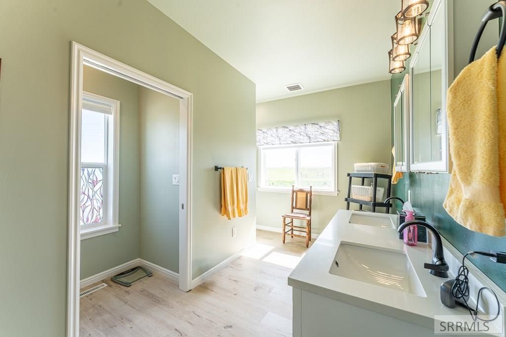 Image 28 of property listing at 1121 N 3400 E, Ashton, ID 83420