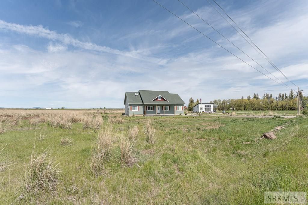 Image 8 of property listing at 1121 N 3400 E, Ashton, ID 83420