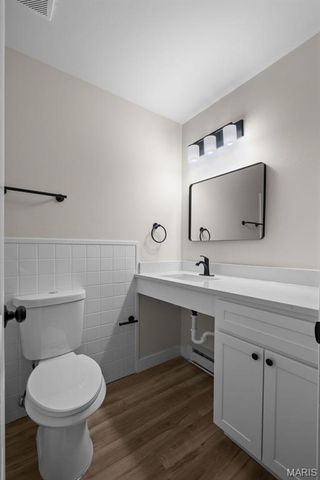 9924 Bunker Hill Drive G, St Louis, MO 63123