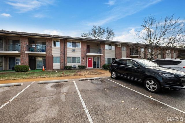 9924 Bunker Hill Drive G, St Louis, MO 63123