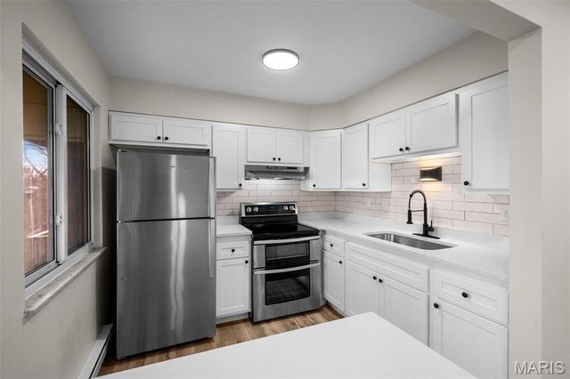 9924 Bunker Hill Drive G, St Louis, MO 63123