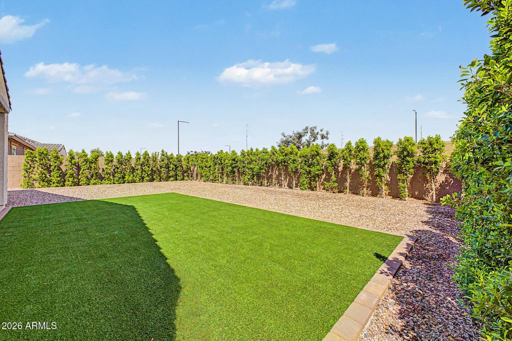 12055 N 169TH Avenue, Surprise, AZ 85388 — photo 4
