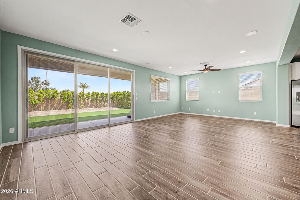 12055 N 169TH Avenue, Surprise, AZ 85388 — photo 5