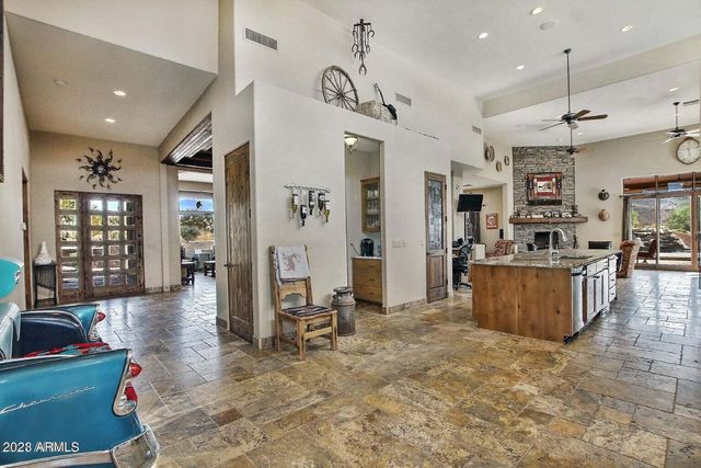 40612 N 28TH Street, Cave Creek, AZ 85331