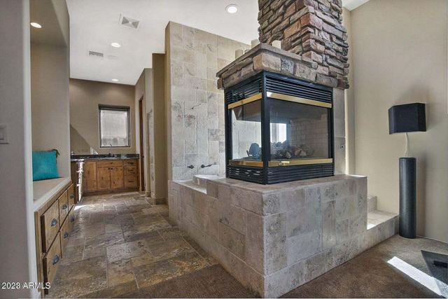 40612 N 28TH Street, Cave Creek, AZ 85331