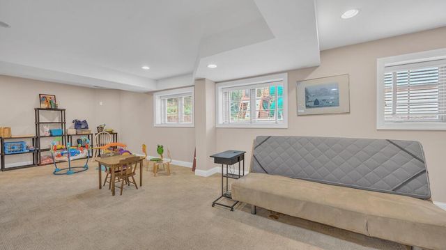1828 Blackfoot COURT, Grafton, WI 53024