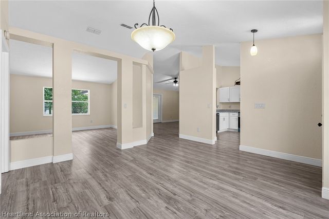 4425 Alcantarra Avenue, Sebring, FL 33872