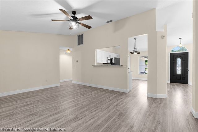 4425 Alcantarra Avenue, Sebring, FL 33872