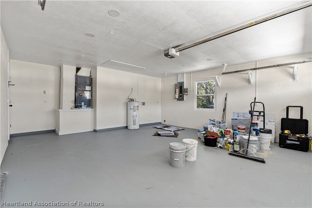 4425 Alcantarra Avenue, Sebring, FL 33872