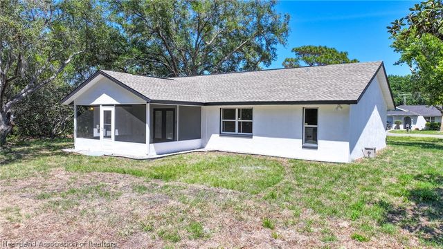 4425 Alcantarra Avenue, Sebring, FL 33872