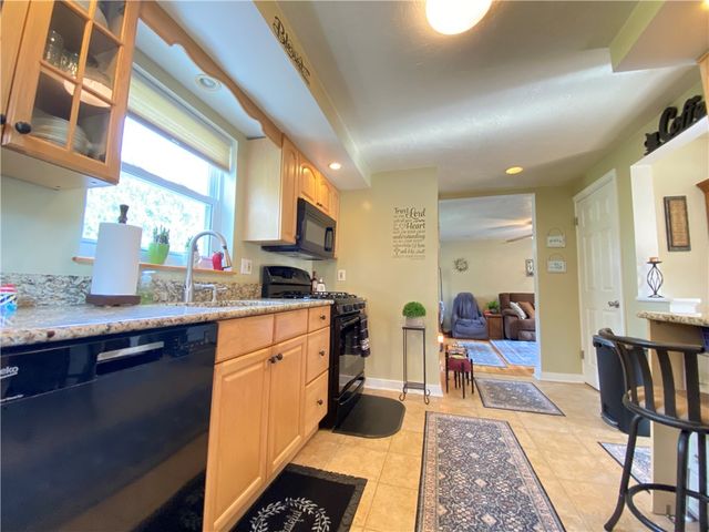 2609 Mohawk St, White Oak, PA 15131