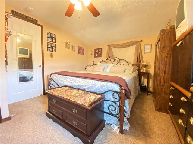 2609 Mohawk St, White Oak, PA 15131