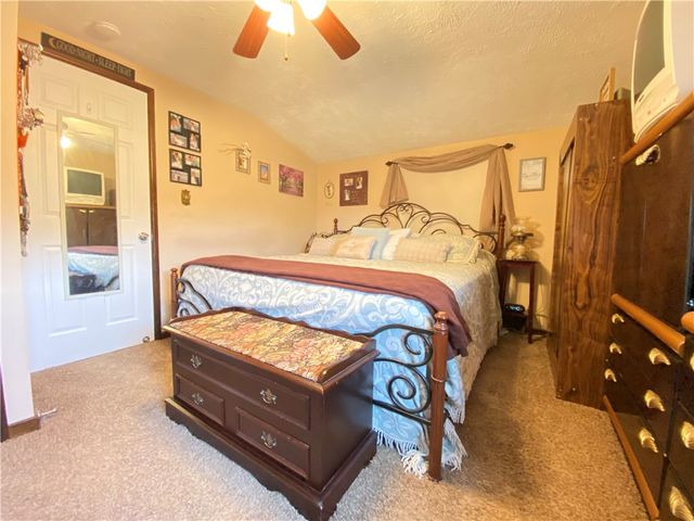 2609 Mohawk St, White Oak, PA 15131