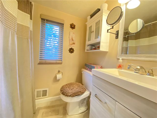 2609 Mohawk St, White Oak, PA 15131
