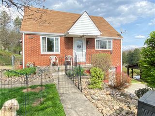 2609 Mohawk St, Whitehall, PA 15131