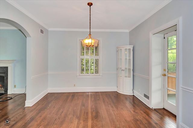 9204 S LEAVITT Street, Chicago, IL 60643