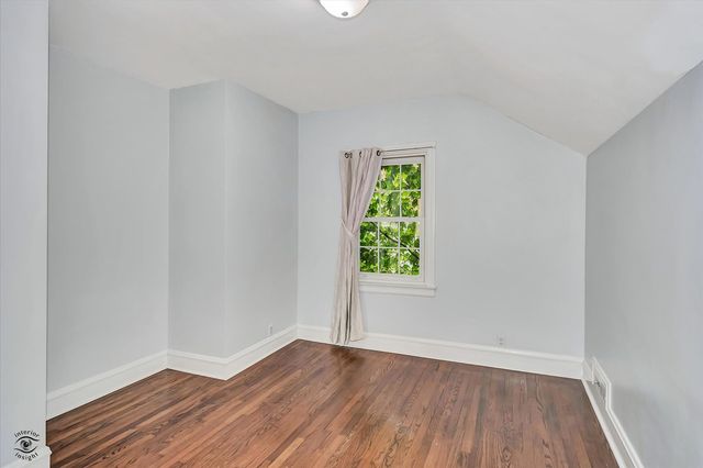 9204 S LEAVITT Street, Chicago, IL 60643