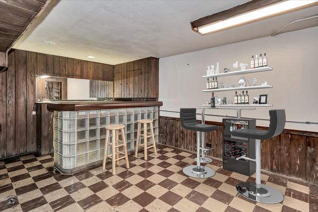 9204 S LEAVITT Street, Chicago, IL 60643