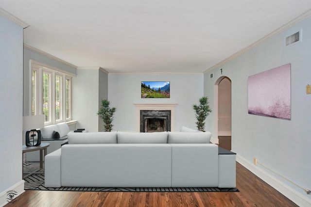 9204 S LEAVITT Street, Chicago, IL 60643
