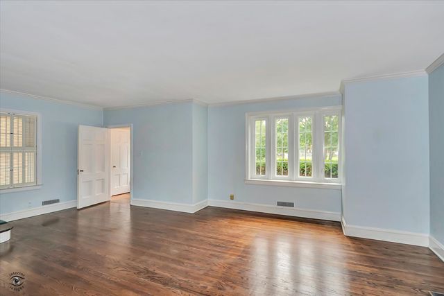 9204 S LEAVITT Street, Chicago, IL 60643