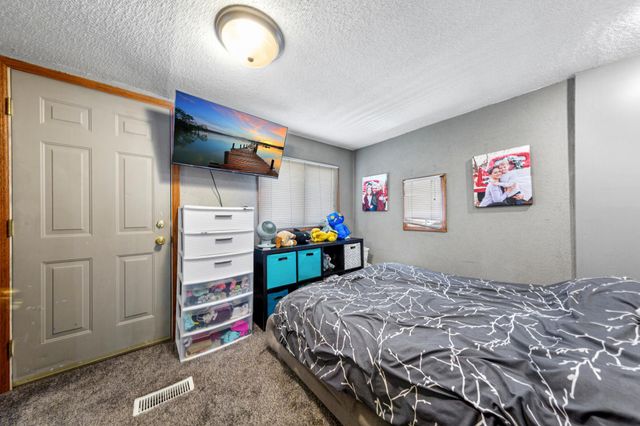 1510 Central Avenue N, Faribault, MN 55021