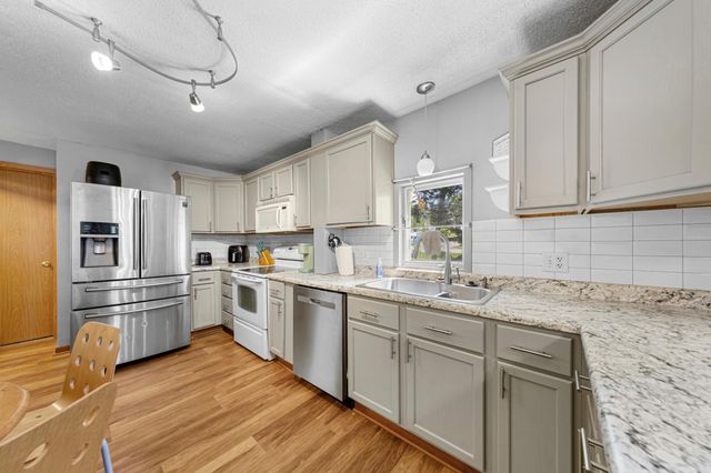 1510 Central Avenue N, Faribault, MN 55021