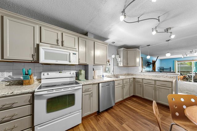 1510 Central Avenue N, Faribault, MN 55021