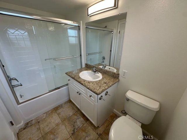 6446 Woodley Avenue 3, Lake Balboa, CA 91406