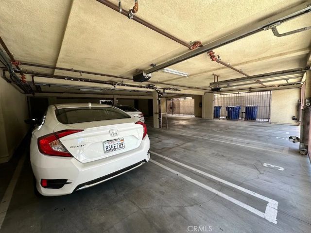 6446 Woodley Avenue 3, Lake Balboa, CA 91406