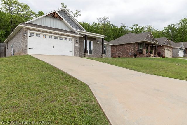 706 Live Oak Drive, Greenwood, AR 72936