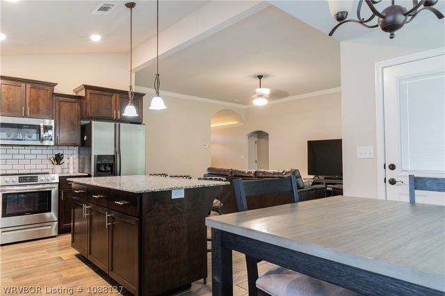 706 Live Oak Drive, Greenwood, AR 72936
