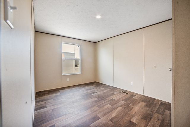 332 Huddleston Road, Montague, TX 76270