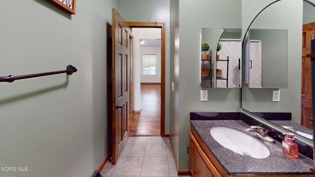 11860 Waterville Swanton Road, Whitehouse, OH 43571