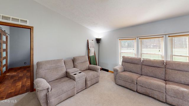 11860 Waterville Swanton Road, Whitehouse, OH 43571